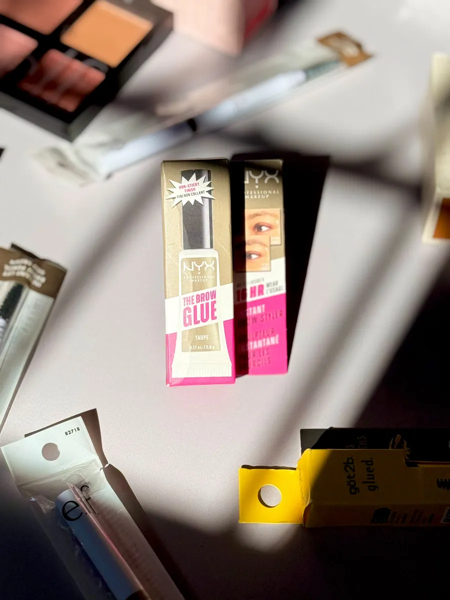 Gel The Brow Glue